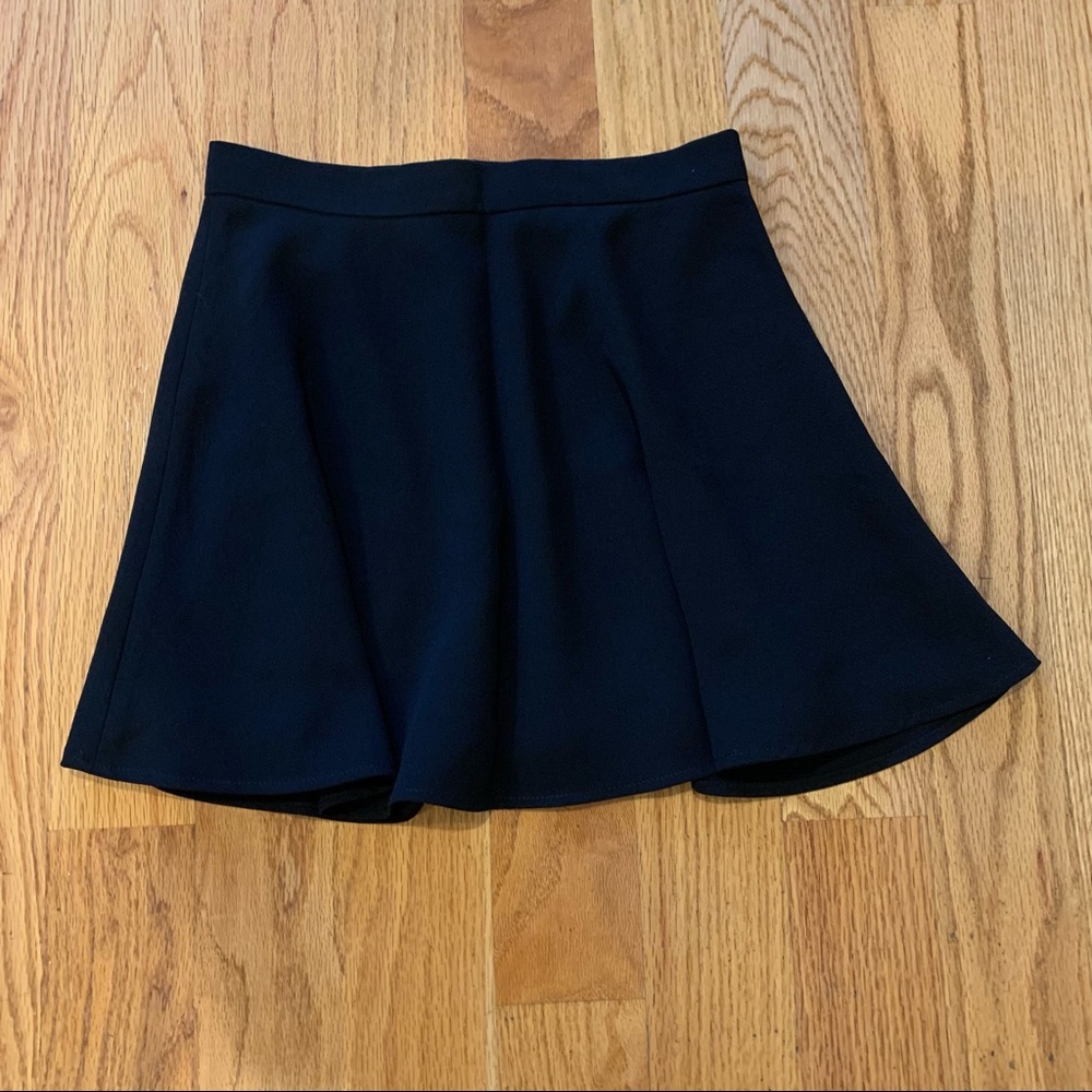Express Black Flowy Mini Skirt - Size 0